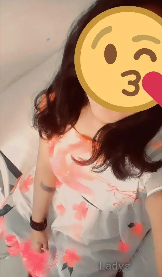 Tamil Girls Providing Service,  years beautiful nude Chennai escorts girl, height  sm, Weight  kg