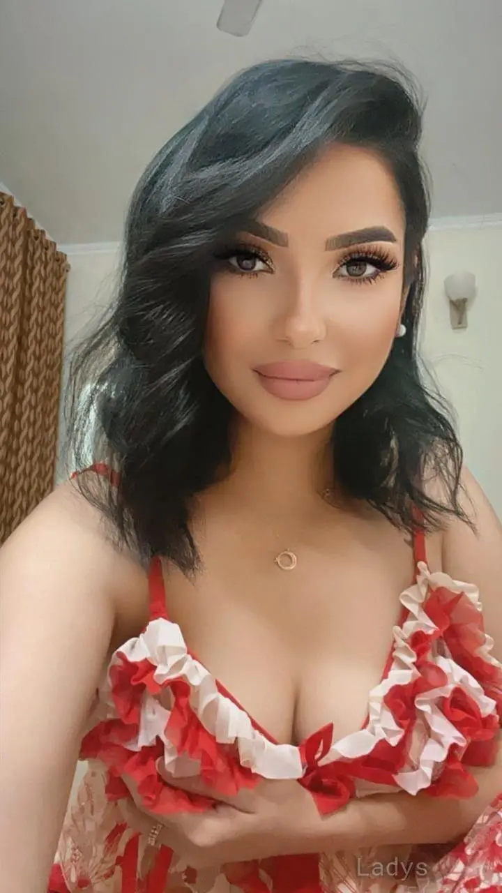 Trustfully Genuine Escort Service in Che,  years beautiful nude Chennai escorts girl, height  sm, Weight  kg