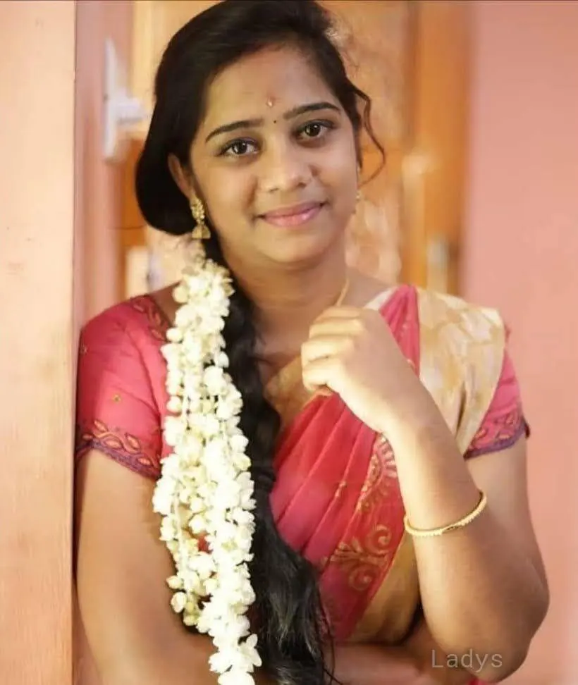 Vip Escort Service Nandani,  years beautiful nude Chennai escorts girl, height  sm, Weight  kg