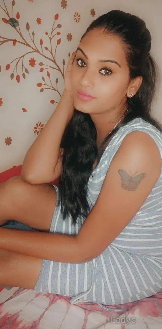 Carla, 24 years sexy toples Chennai scorts girl, height 170 sm, Weight  kg
