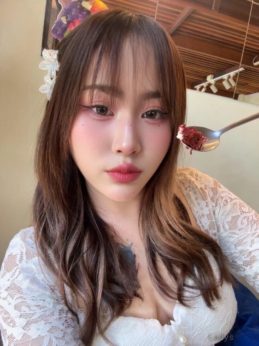 Gina, 56 years old Chiang Mai escort girl with big tits, height 162 sm, Weight  kg