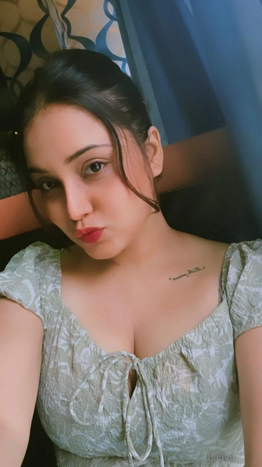 Elina, 23 years beautiful nude Chiang Mai escorts girl, height 154 sm, Weight kg