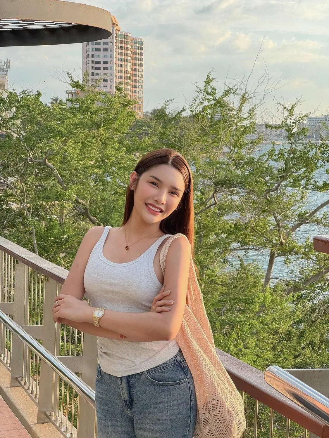 Mera, 23 years beautiful nude Chiang Mai escorts girl, height 168 sm, Weight  kg