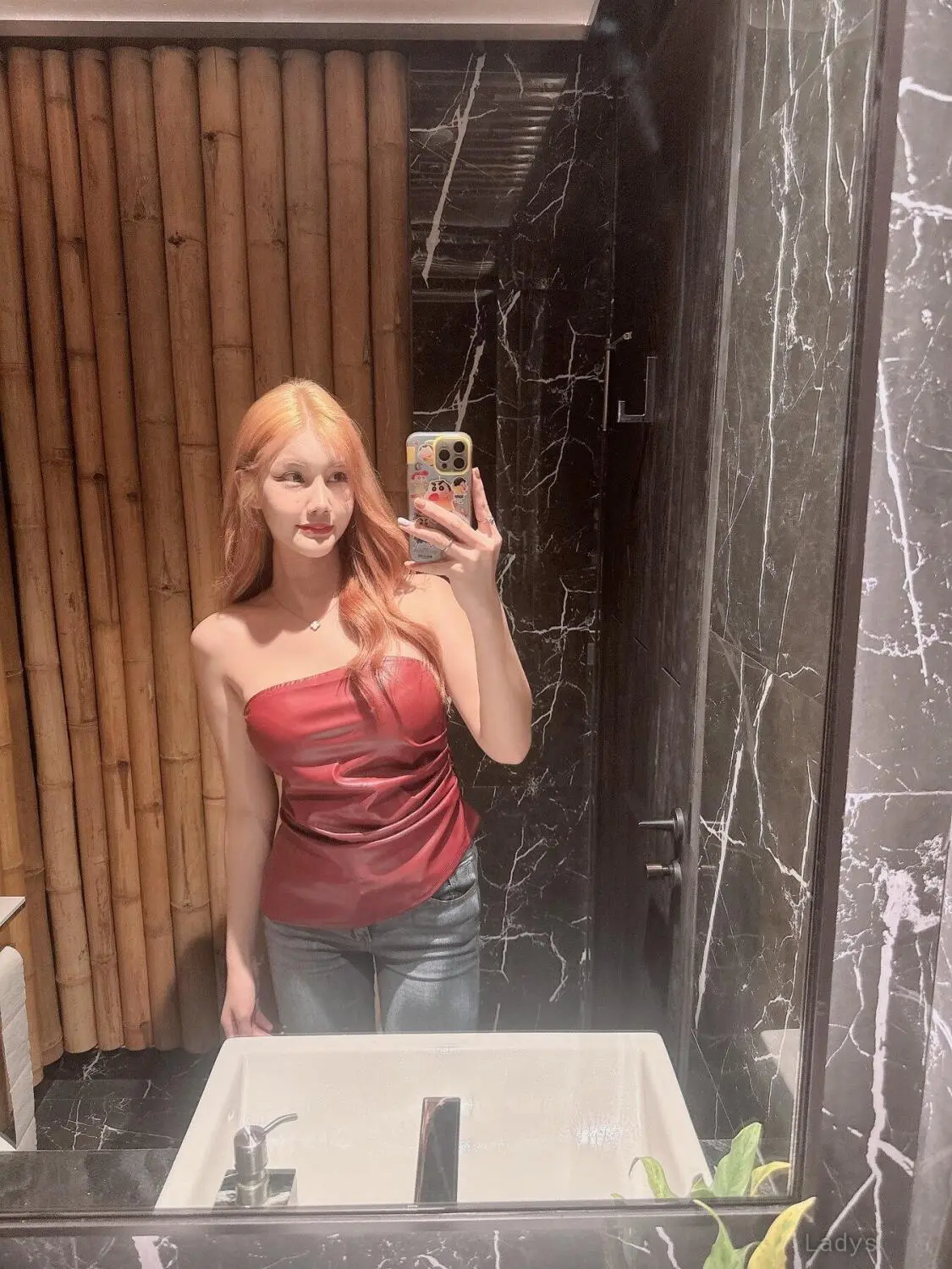 Emily, 21 years old Chiang Rai escort girl with big tits, height 168 sm, Weight kg