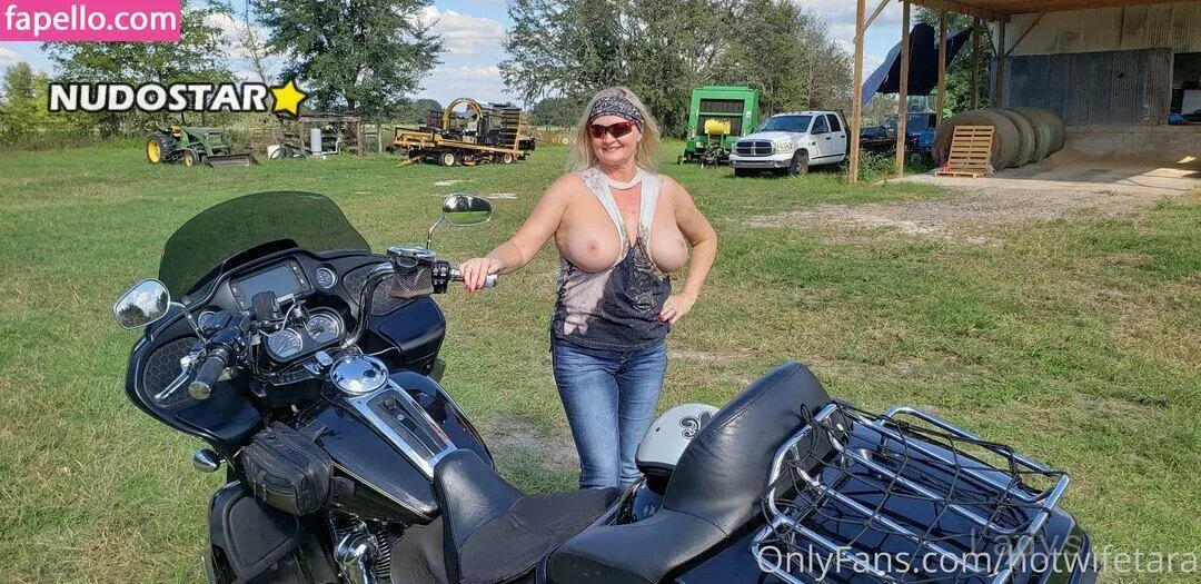 HotwifeTara, 57 years old Chicago escort girl with big tits, height 163 sm, Weight 75 kg