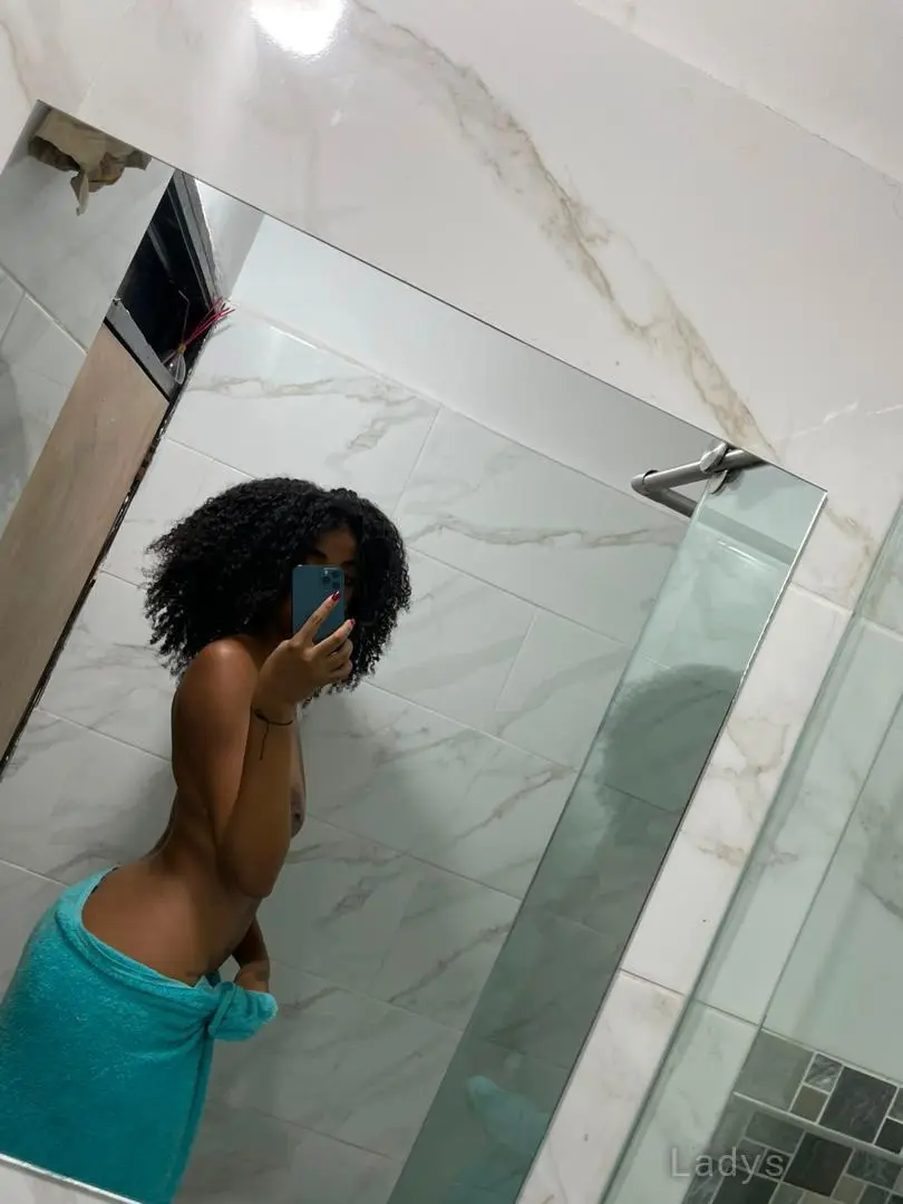 SANDRA, 23 years old Chicago escort girl with big tits, height 171 sm, Weight 60 kg
