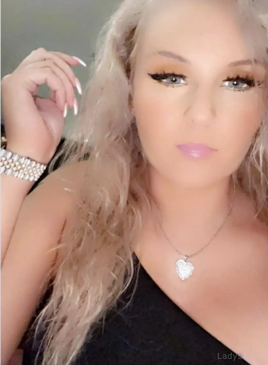 ASPEN, 25 years beautiful nude Chicago escorts girl, height 164 sm, Weight 59 kg