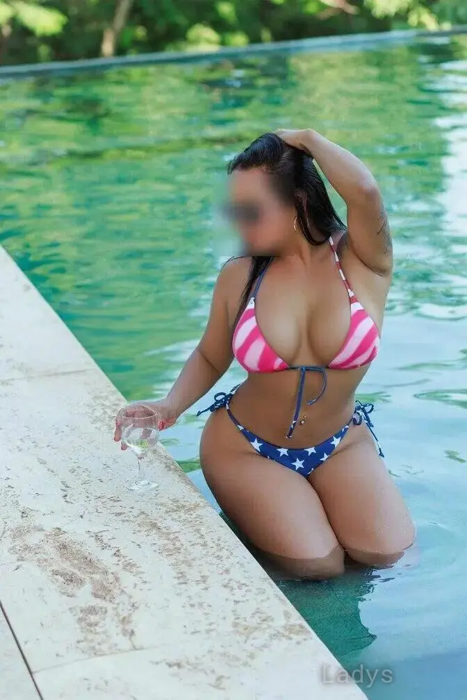 Barbara Rios, 30 years beautiful nude Chicago escorts girl, height 160 sm, Weight 57 kg