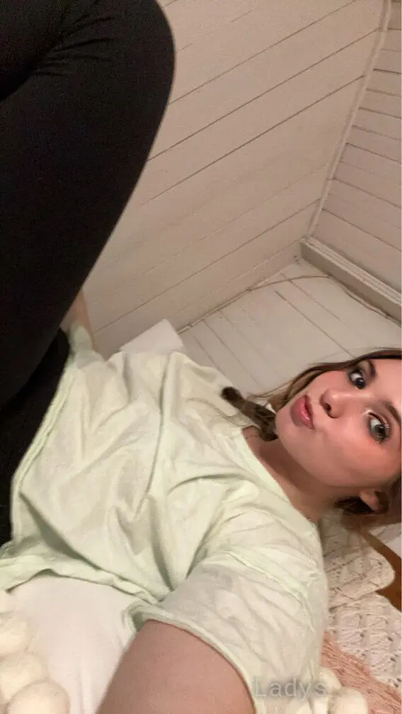 CANDY, 23 years beautiful nude Chicago escorts girl, height 163 sm, Weight 55 kg