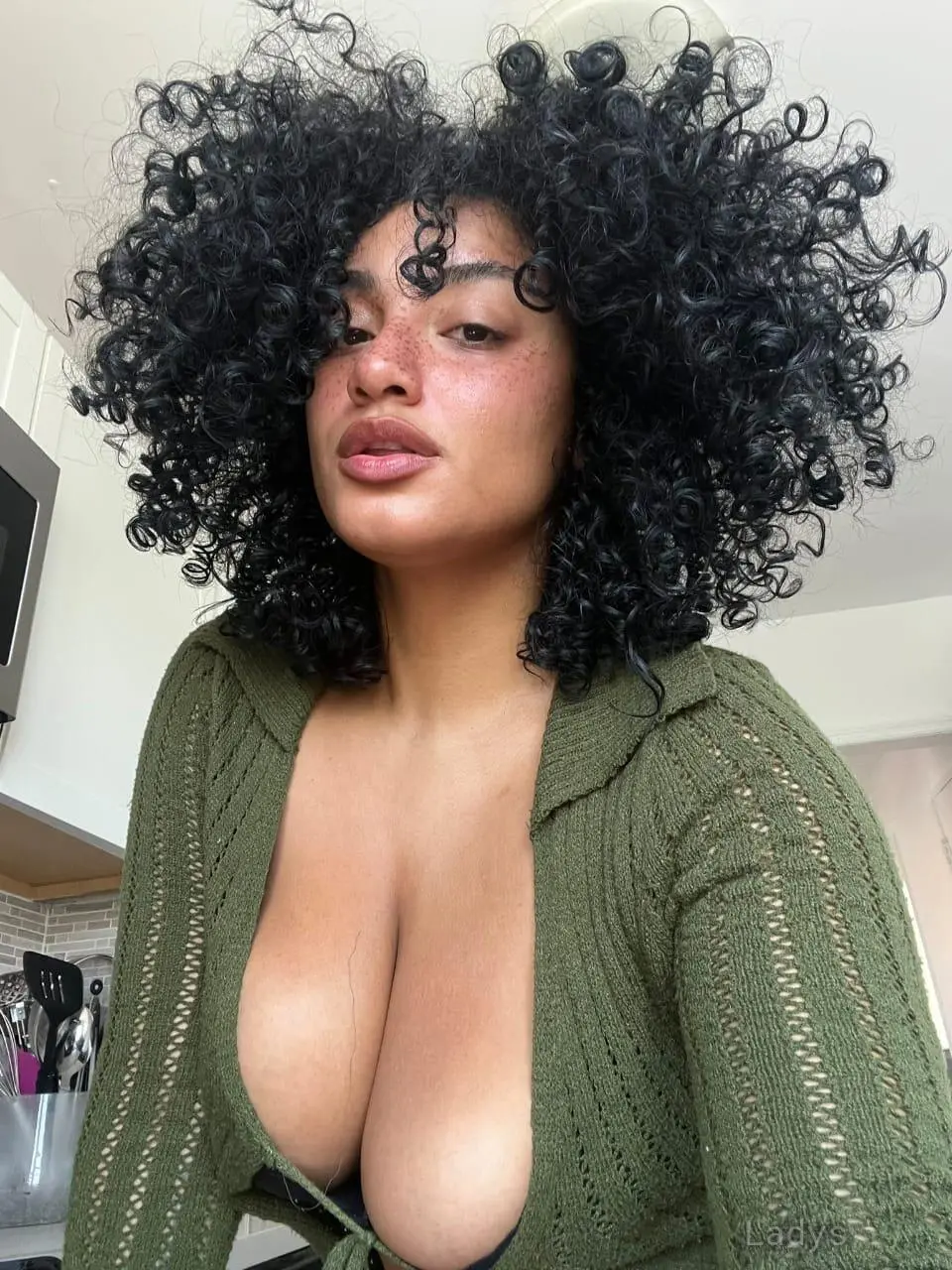 Hop, 24 years beautiful nude Chula Vista escorts girl, height 163 sm, Weight 41 kg