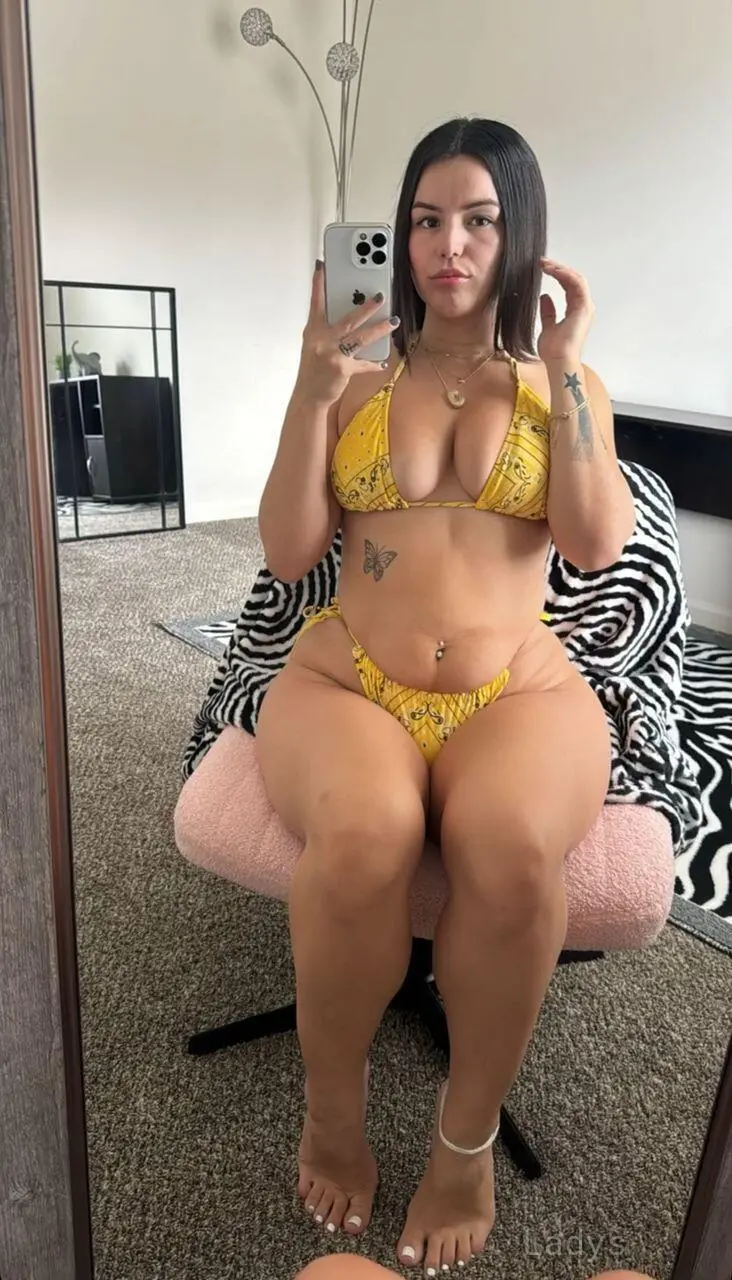 Clermont Ferrand escort | ladys.one