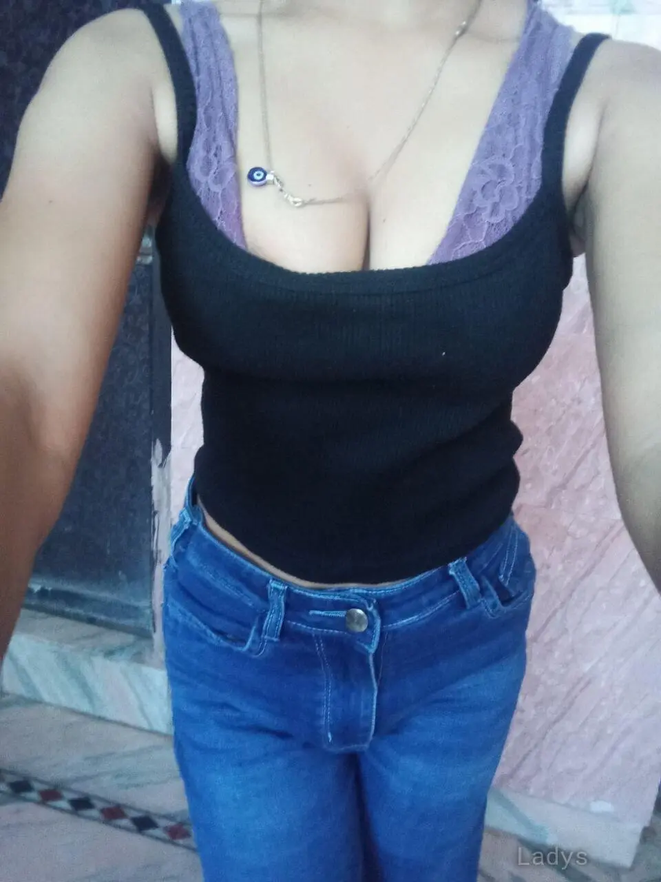 Pujitha, 24 years old Coimbatore escort girl with big tits, height 150 sm, Weight kg