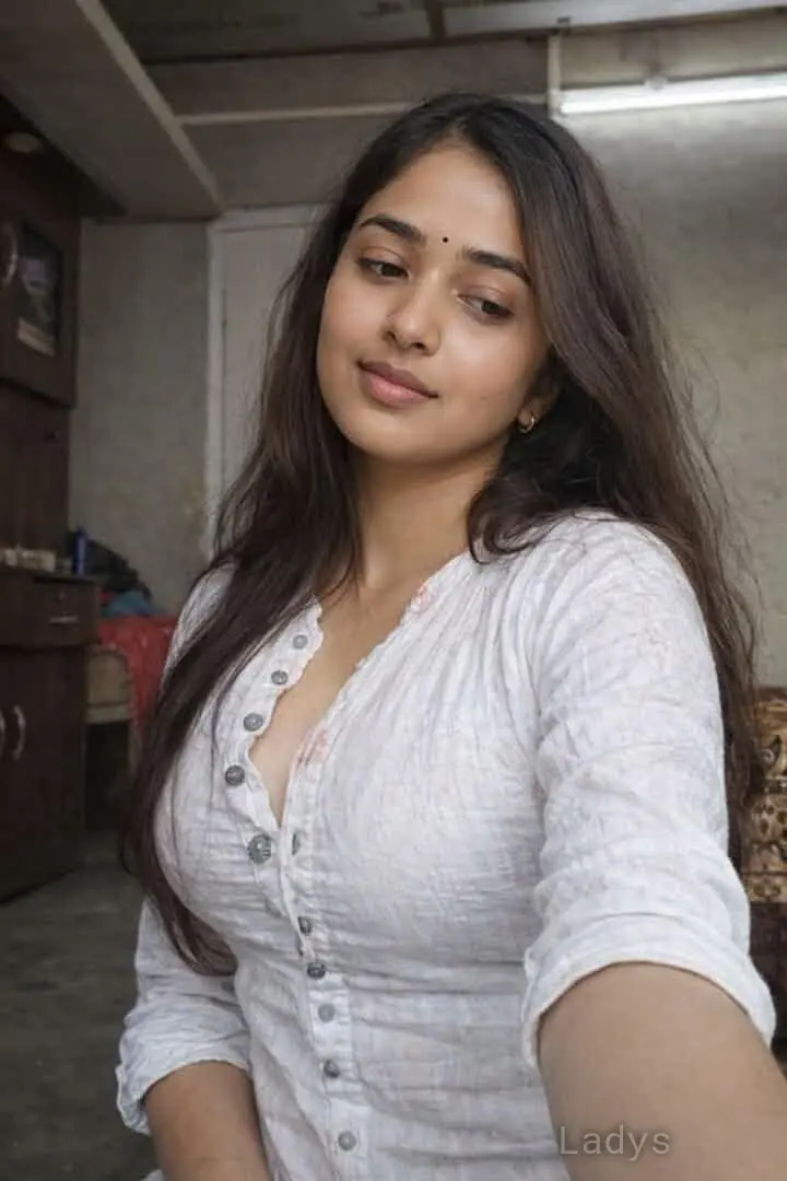 Trisha, 22 years old Coimbatore escort girl with big tits, height 159 sm, Weight  kg