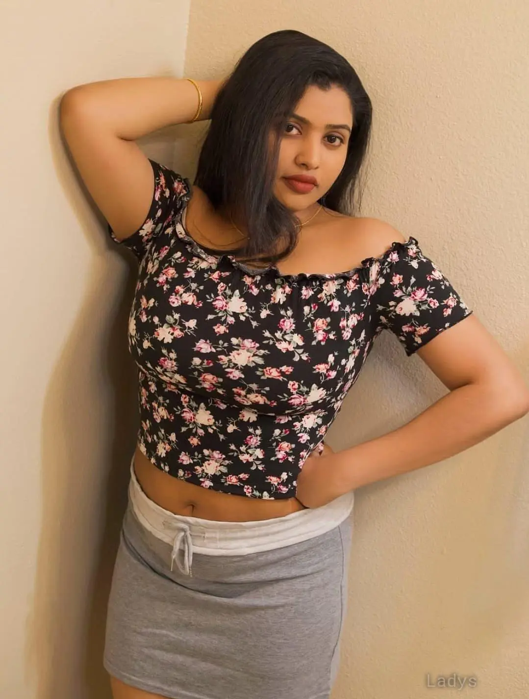 Harshitha, 24 years beautiful nude Coimbatore escorts girl, height 162 sm, Weight kg