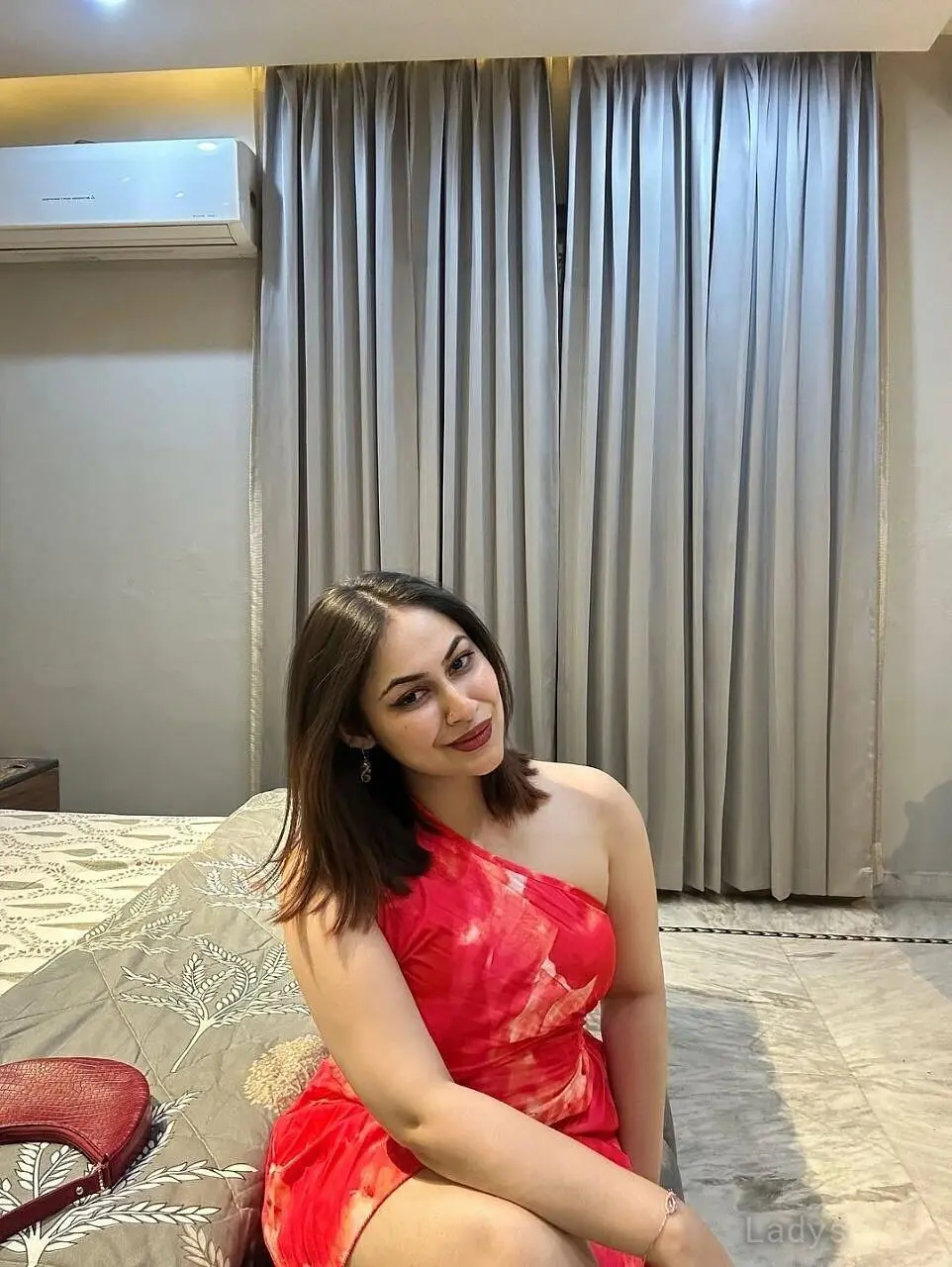 Indrani, 22 years beautiful nude Coimbatore escorts girl, height 170 sm, Weight kg