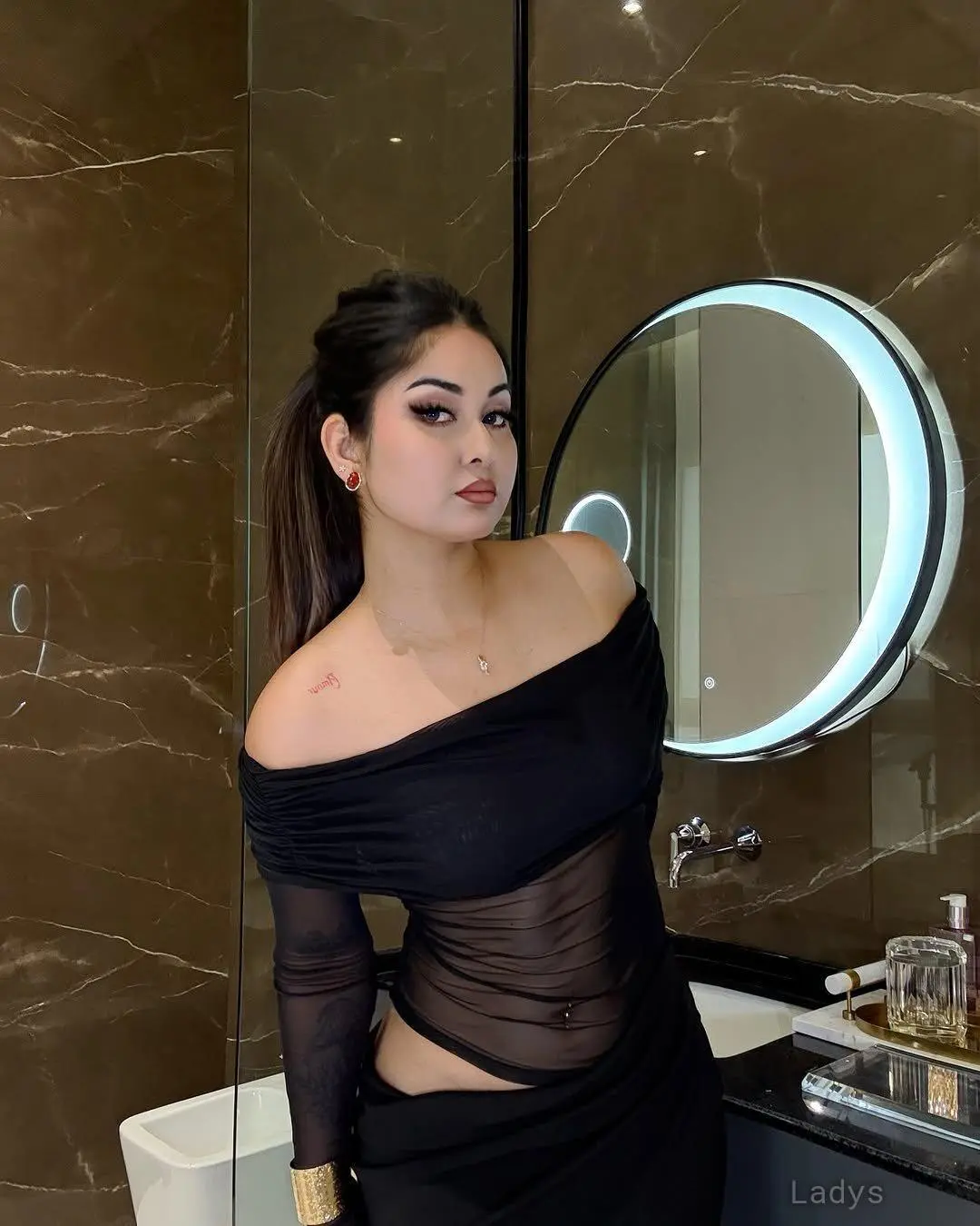 Kritika, 23 years beautiful nude Coimbatore escorts girl, height 154 sm, Weight  kg