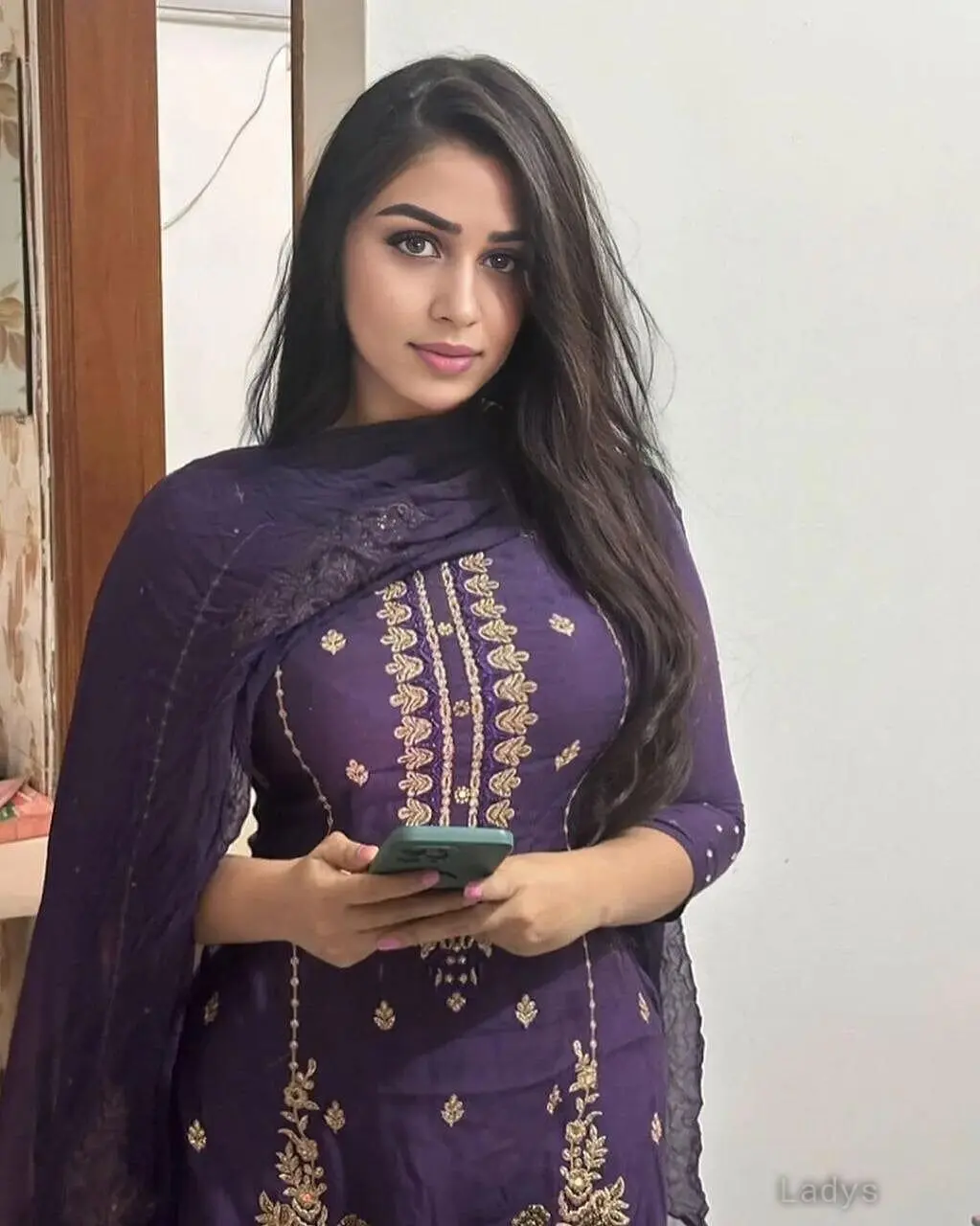 Mohini628,  years beautiful nude Coimbatore escorts girl, height  sm, Weight  kg