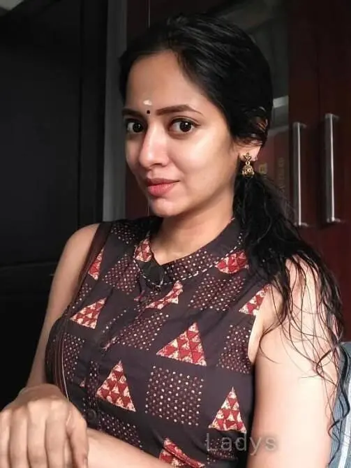 Myself, 24 years beautiful nude Coimbatore escorts girl, height 165 sm, Weight  kg