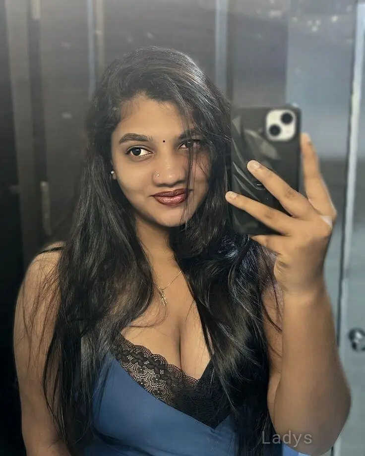 Tanya, 22 years beautiful nude Coimbatore escorts girl, height 153 sm, Weight kg