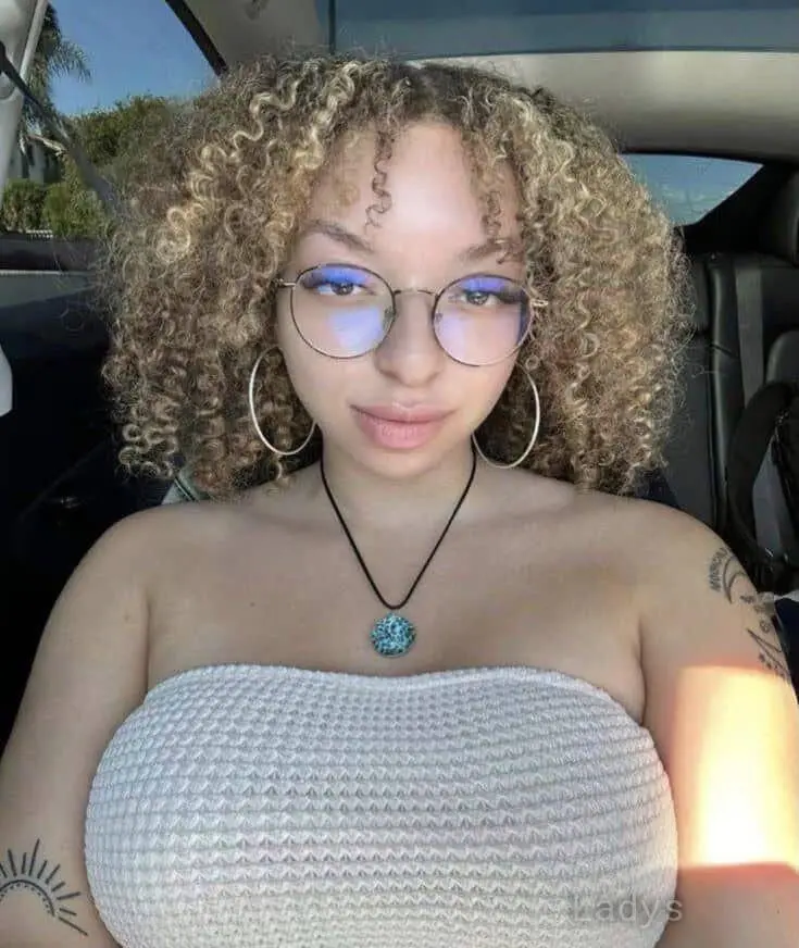 Jenice, 24 years old College Station escort girl with big tits, height 161 sm, Weight 47 kg