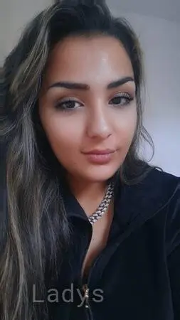 Bambiye, 31 years beautiful nude Cologne escorts girl, height 168 sm, Weight 69 kg