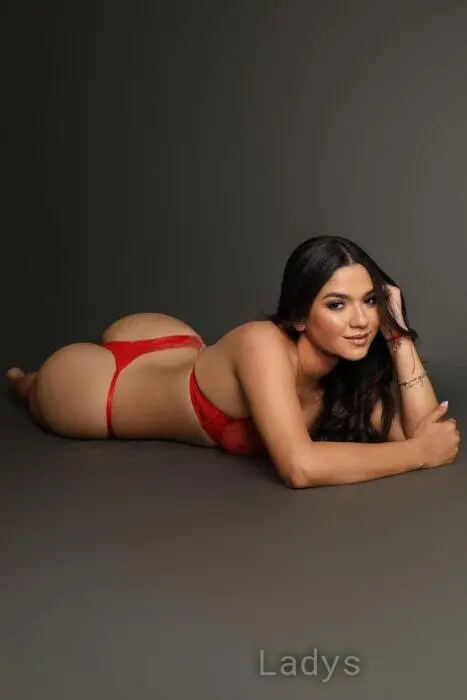Hanna, 22 years beautiful nude Cologne escorts girl, height 165 sm, Weight 58 kg