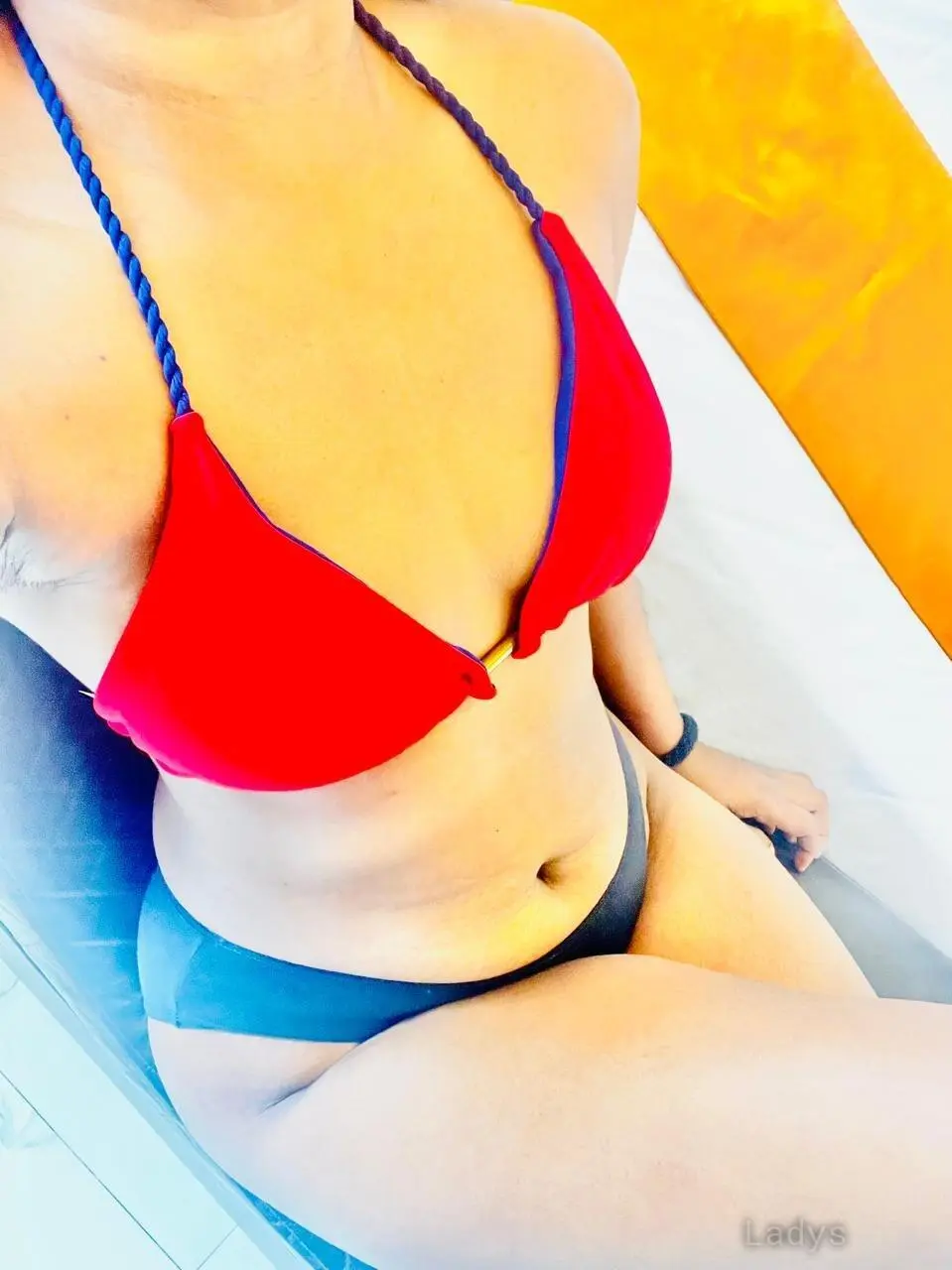 Senuri, 23 years asian escorts girl, height 153 sm, Weight  kg, Colombo eacort