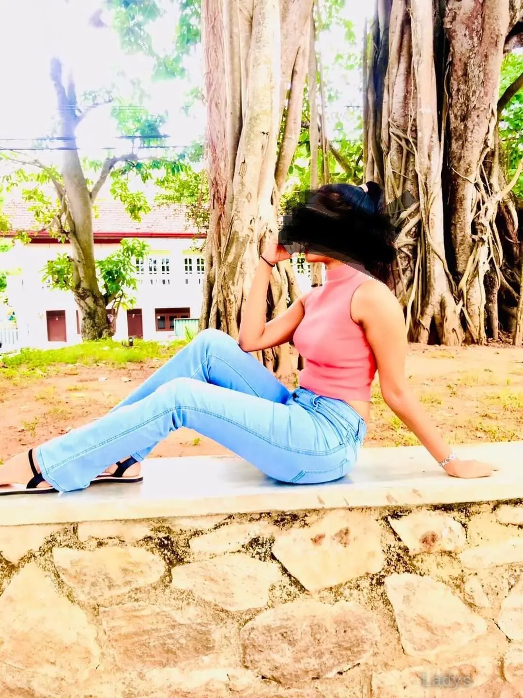 Kiyara Vimalarathna, 23 years old Colombo escort girl with big tits, height 157 sm, Weight kg