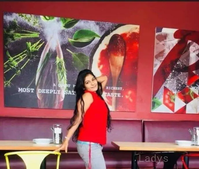 Madu, 26 years old Colombo escort girl with big tits, height 162 sm, Weight kg