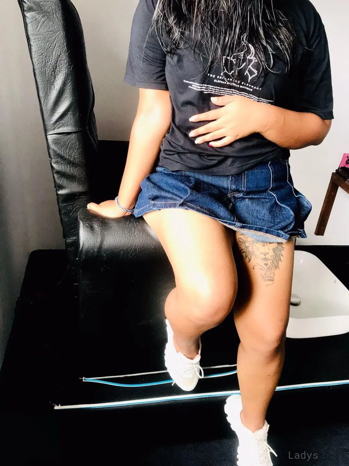 Omaya Fernando, 25 years old Colombo escort girl with big tits, height 164 sm, Weight  kg