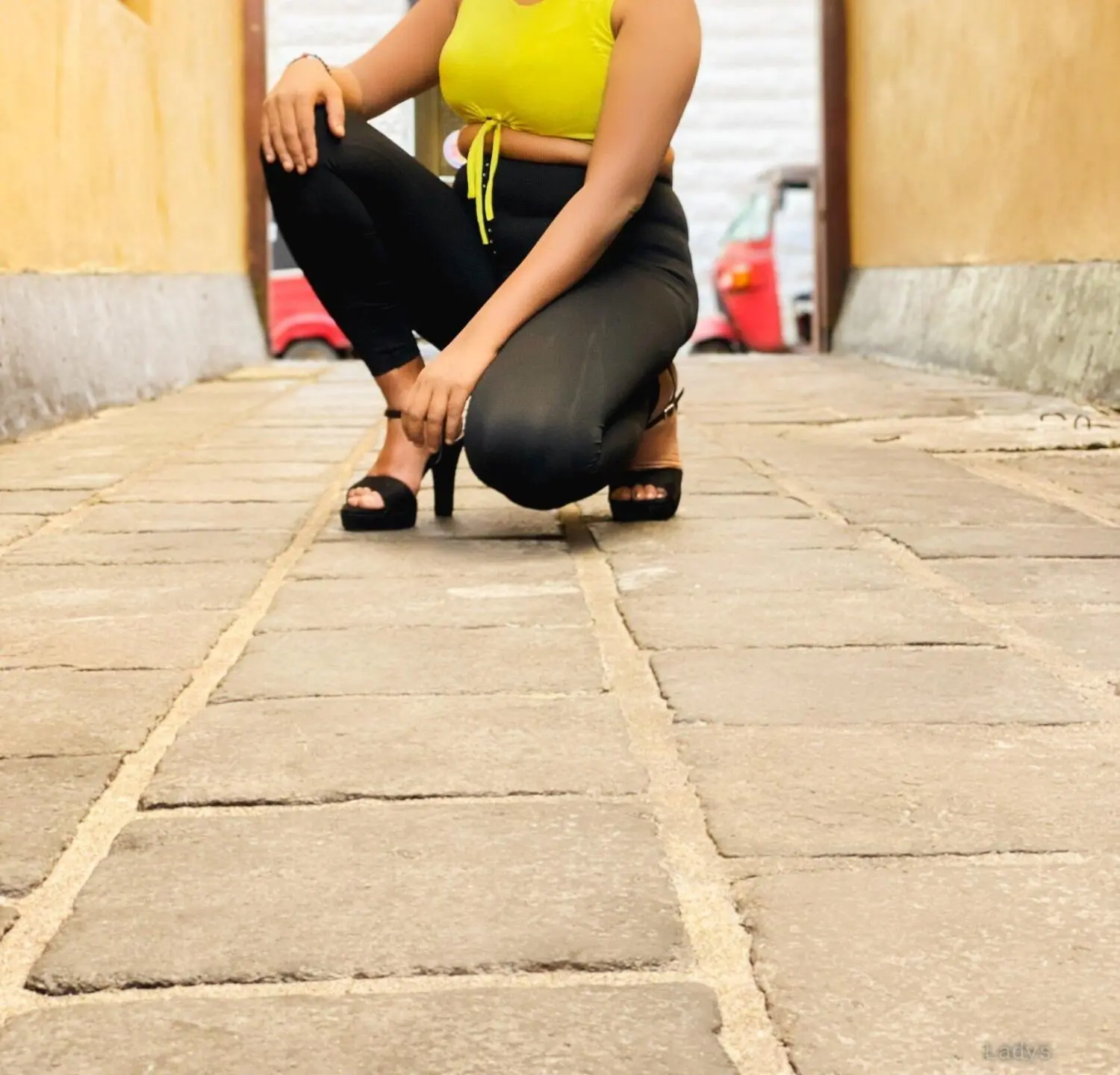 Zeena, 26 years old Colombo escort girl with big tits, height 154 sm, Weight  kg