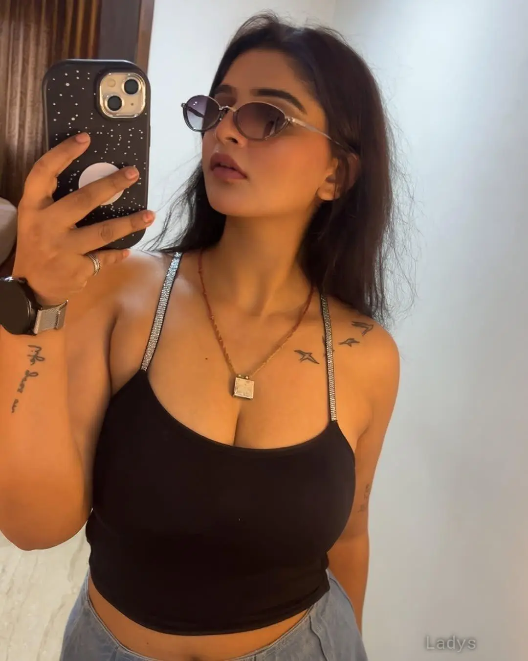 Anaya, 22 years beautiful nude Colombo escorts girl, height 160 sm, Weight  kg