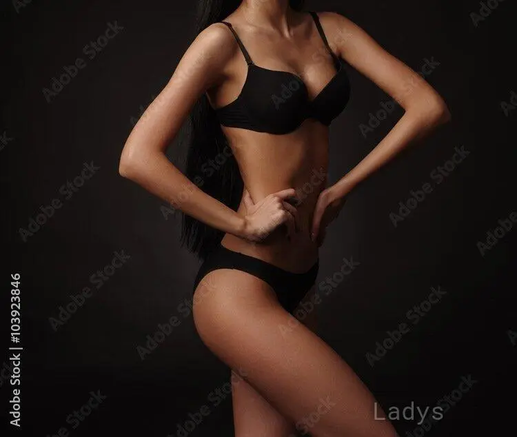 Cardi, 20 years beautiful nude Colombo escorts girl, height 152 sm, Weight  kg