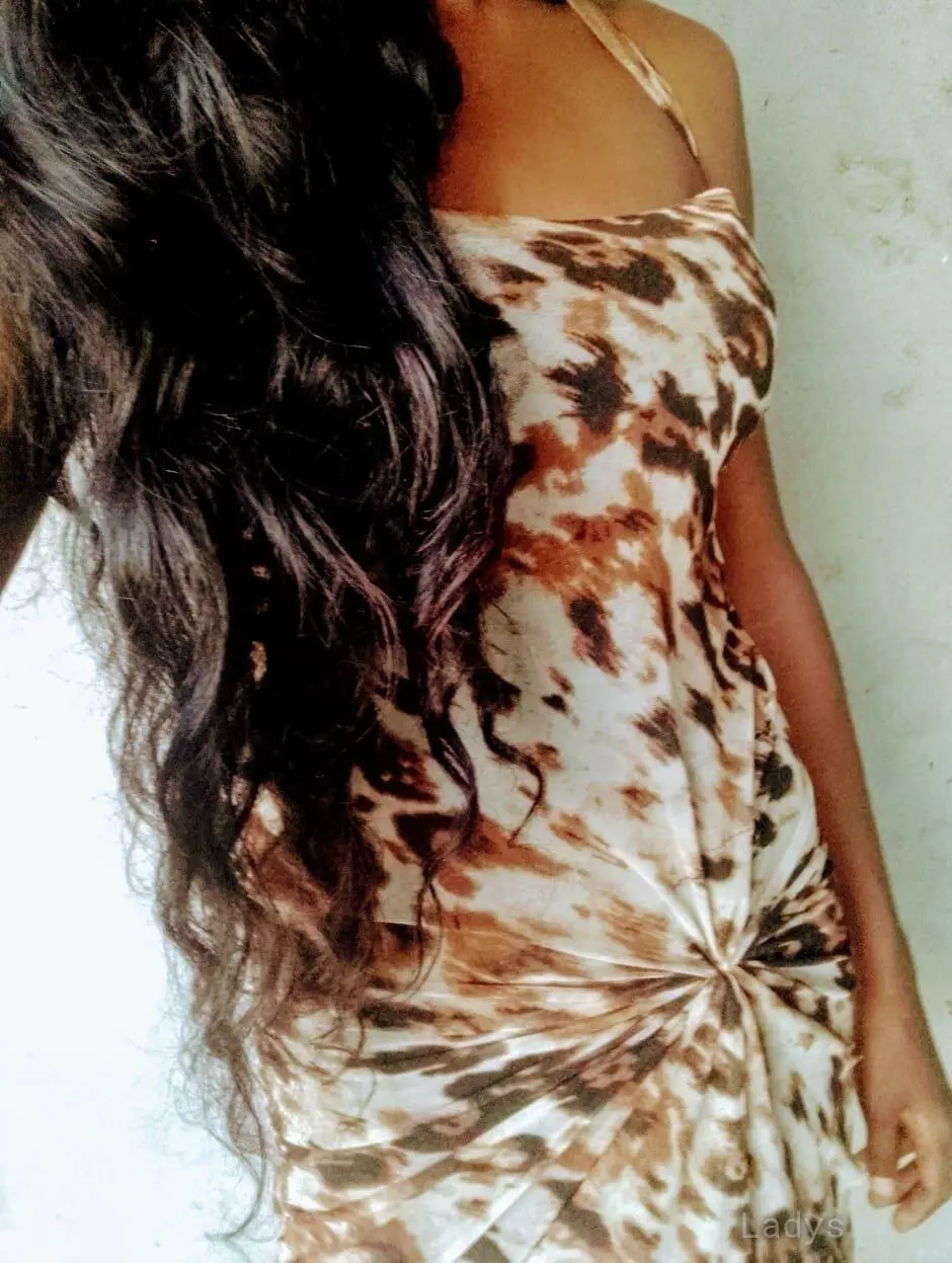 Chathuri, 22 years beautiful nude Colombo escorts girl, height 158 sm, Weight  kg
