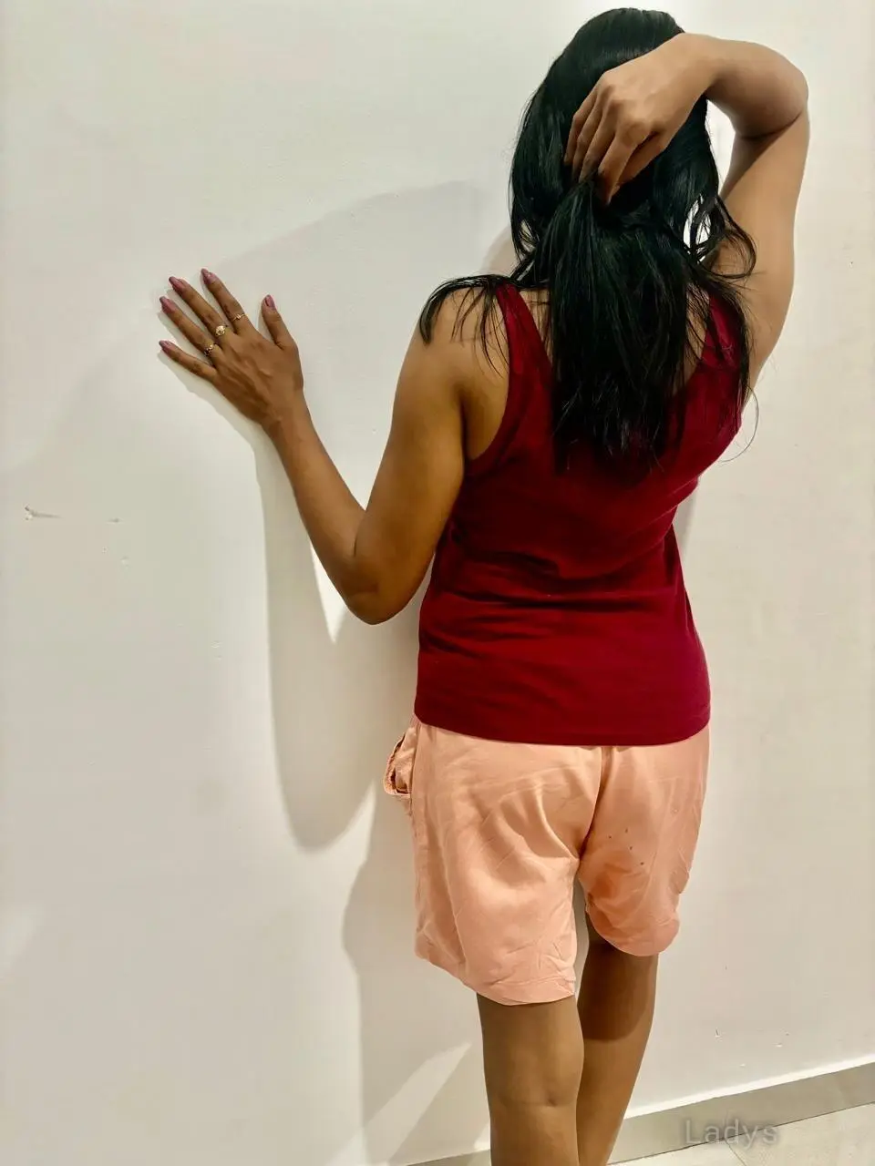 Dinu, 28 years beautiful nude Colombo escorts girl, height 163 sm, Weight  kg