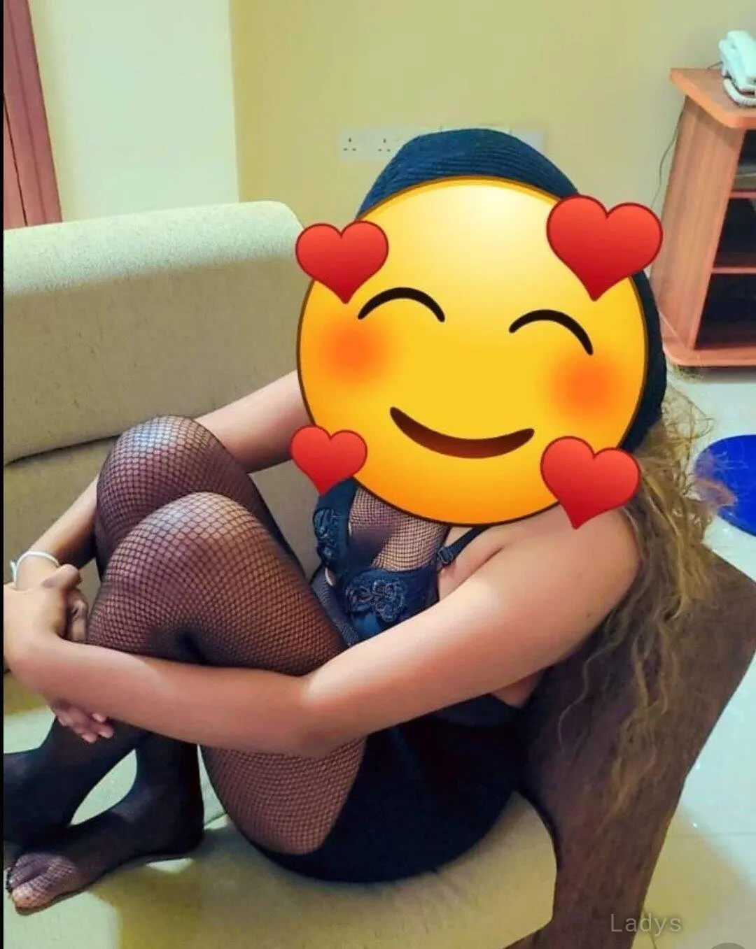 Diwya, 22 years beautiful nude Colombo escorts girl, height 153 sm, Weight  kg