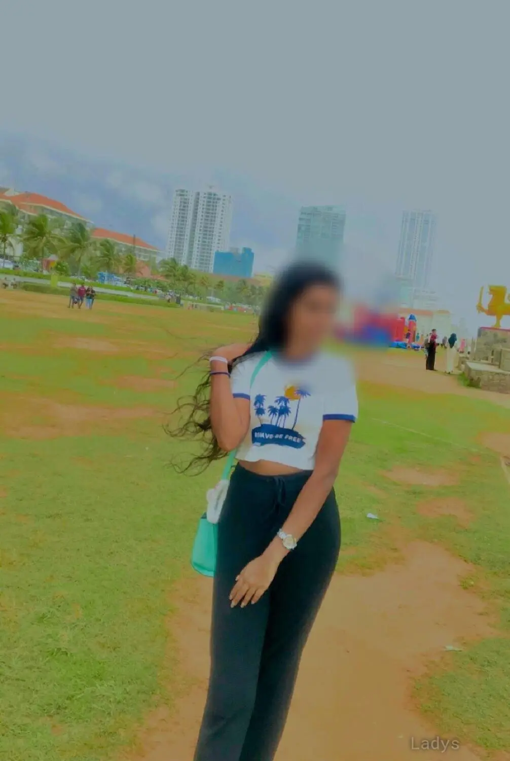 Janu, 22 years beautiful nude Colombo escorts girl, height 160 sm, Weight  kg