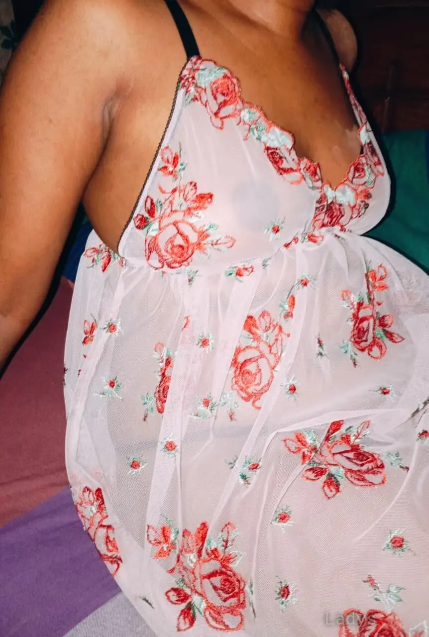 Kavithi, 32 years beautiful nude Colombo escorts girl, height 120 sm, Weight kg