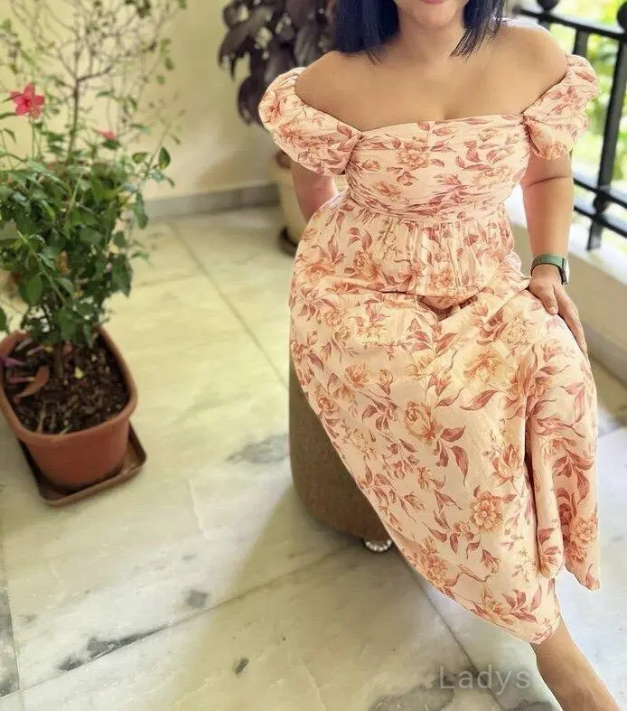Mashi, 26 years beautiful nude Colombo escorts girl, height 165 sm, Weight kg