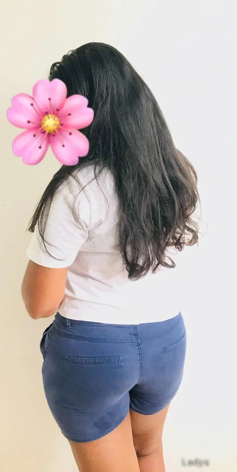 Nathasha, 25 years beautiful nude Colombo escorts girl, height 155 sm, Weight  kg