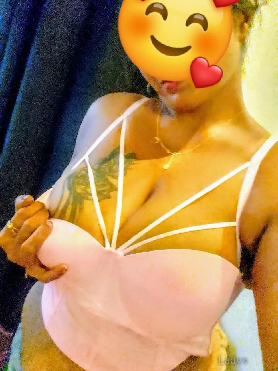 Nisha, 25 years beautiful nude Colombo escorts girl, height 165 sm, Weight  kg