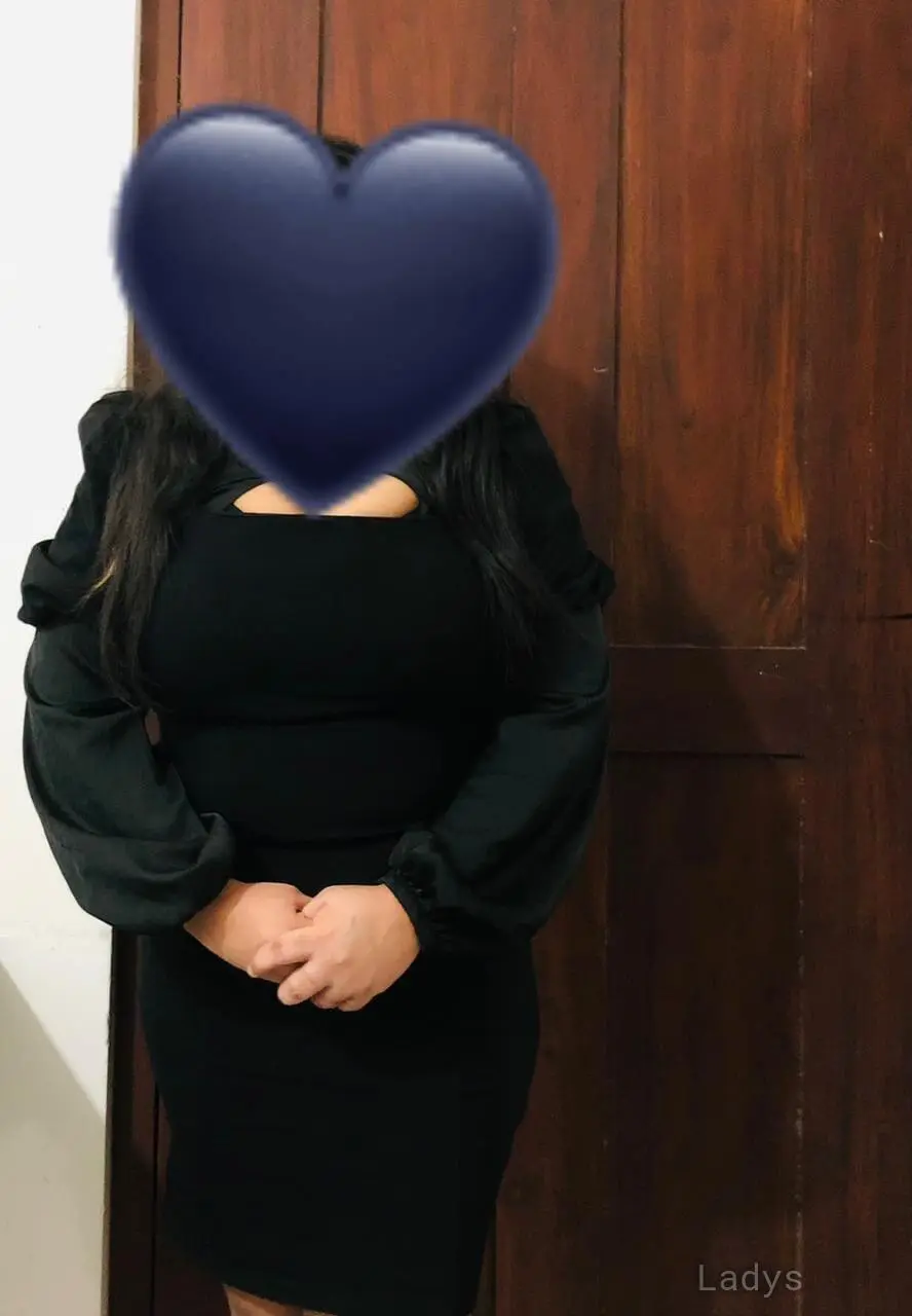 Oshani, 26 years beautiful nude Colombo escorts girl, height 152 sm, Weight  kg