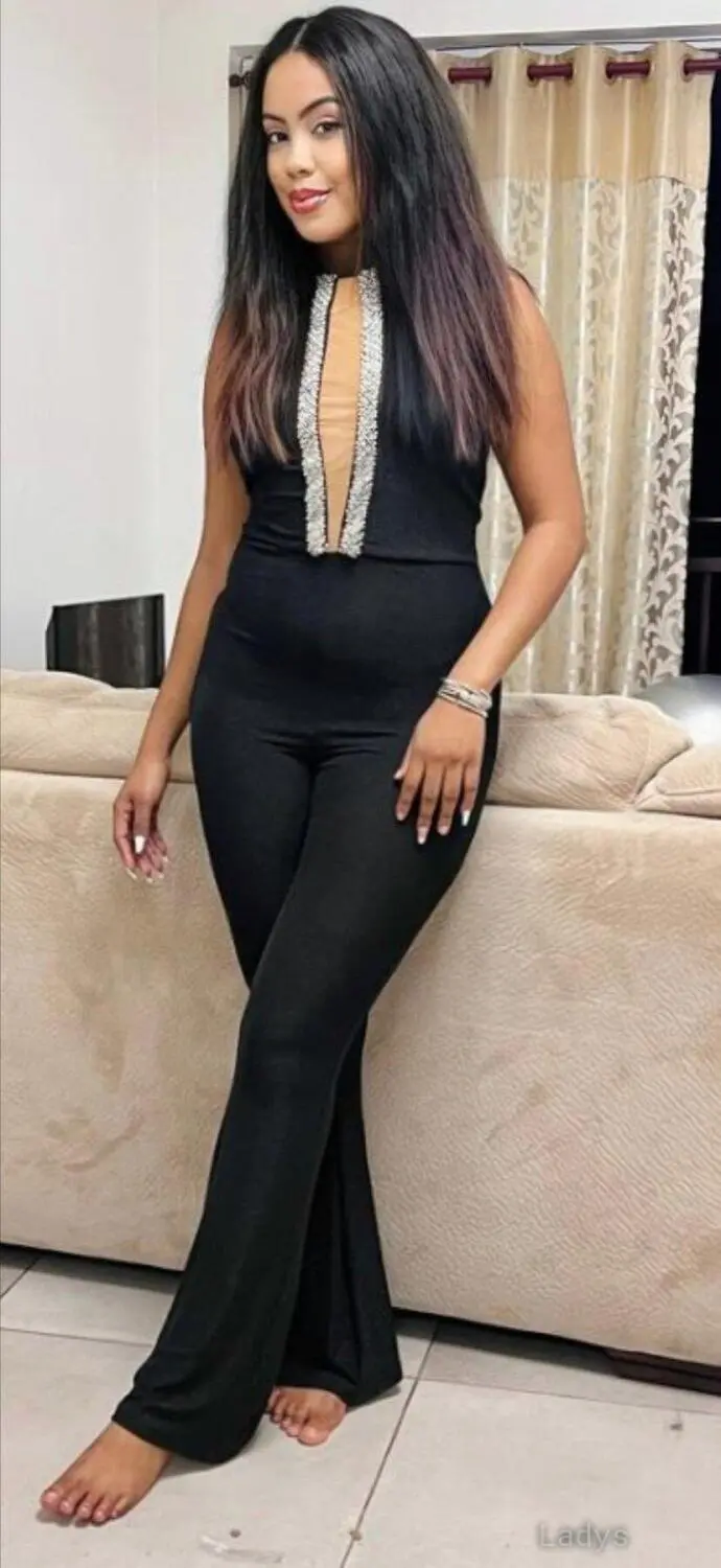 Rishi, 28 years beautiful nude Colombo escorts girl, height 154 sm, Weight kg
