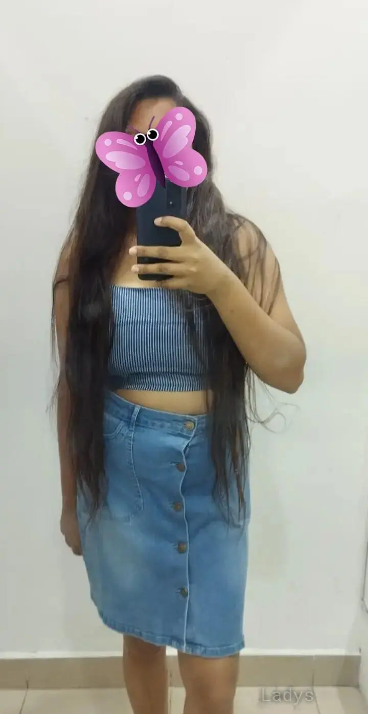 Trishi, 24 years beautiful nude Colombo escorts girl, height 156 sm, Weight  kg