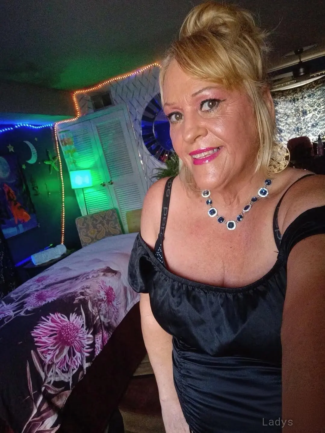 Kelleys Hot oil massage, 40 years beautiful nude Columbus, Oh escorts girl, height 159 sm, Weight 78 kg