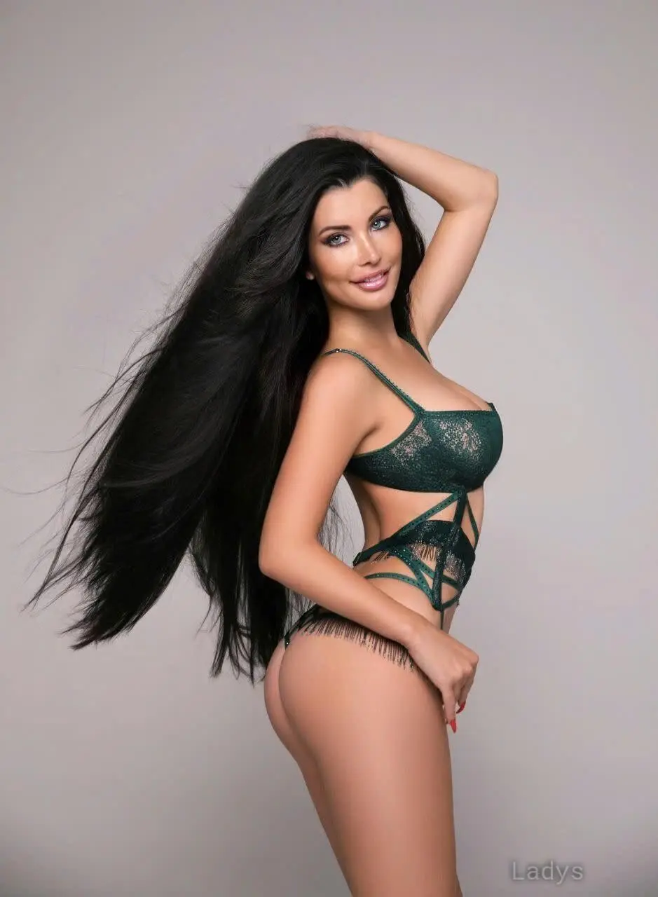 Lidia, 25 years beautiful nude Columbus, Oh escorts girl, height 169 sm, Weight 55 kg