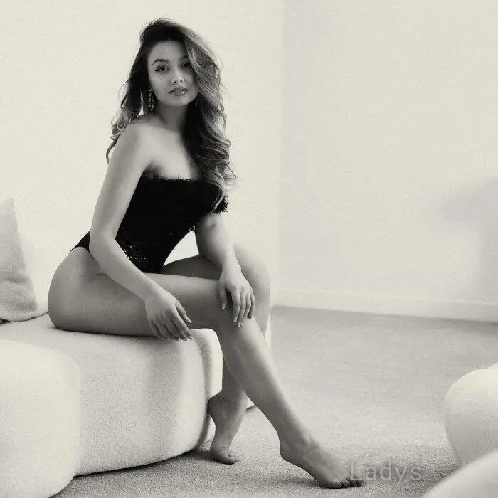 Bertha, 26 years beautiful nude Copenhagen escorts girl, height 170 sm, Weight 56 kg