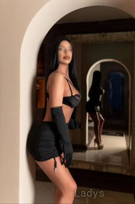 Irisha, 25 years beautiful nude Copenhagen escorts girl, height 168 sm, Weight 59 kg