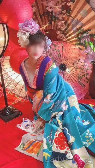 Mizuka Abe, 25 years beautiful nude Copenhagen escorts girl, height 154 sm, Weight 45 kg