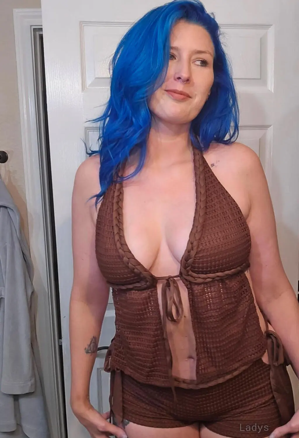Sarah, 28 years beautiful nude Coventry escorts girl, height 126 sm, Weight 38 kg
